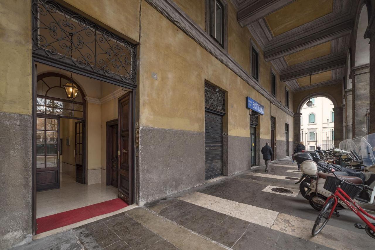 רומא Trastevere & Ponte Sisto Cozy Flat מראה חיצוני תמונה